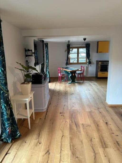 Charmante Farbenfrohe Wohnung Fuer Zwei Fischbachau Exteriér fotografie