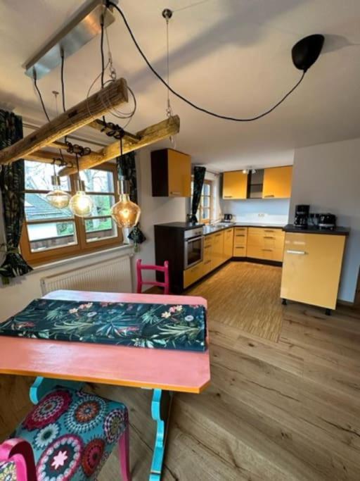 Charmante Farbenfrohe Wohnung Fuer Zwei Fischbachau Exteriér fotografie