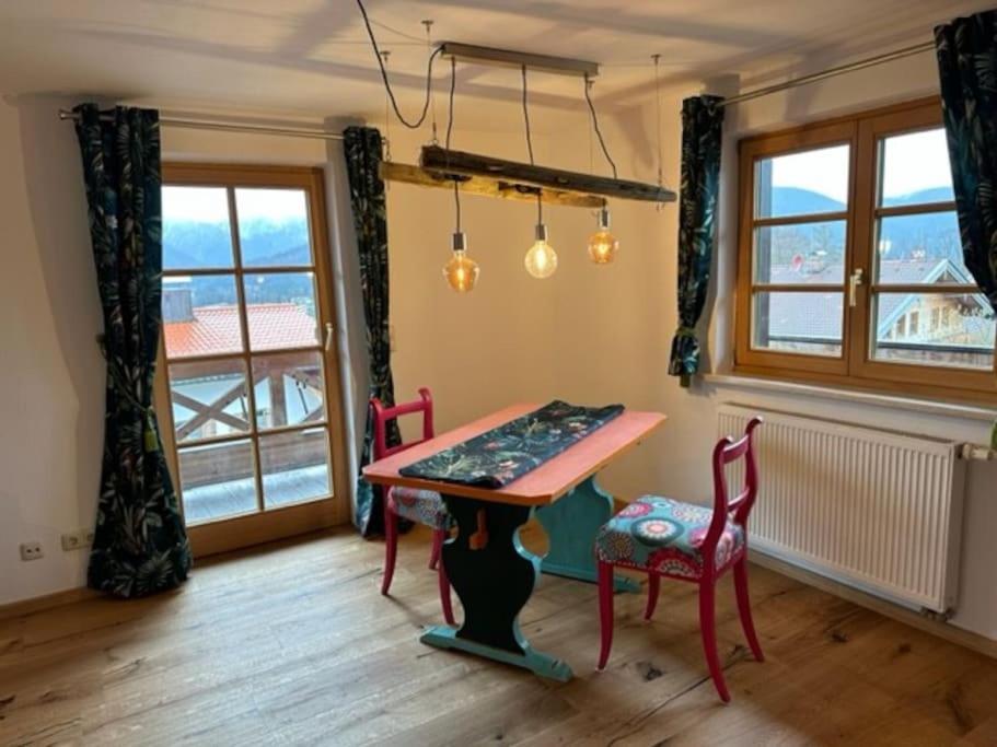 Charmante Farbenfrohe Wohnung Fuer Zwei Fischbachau Exteriér fotografie